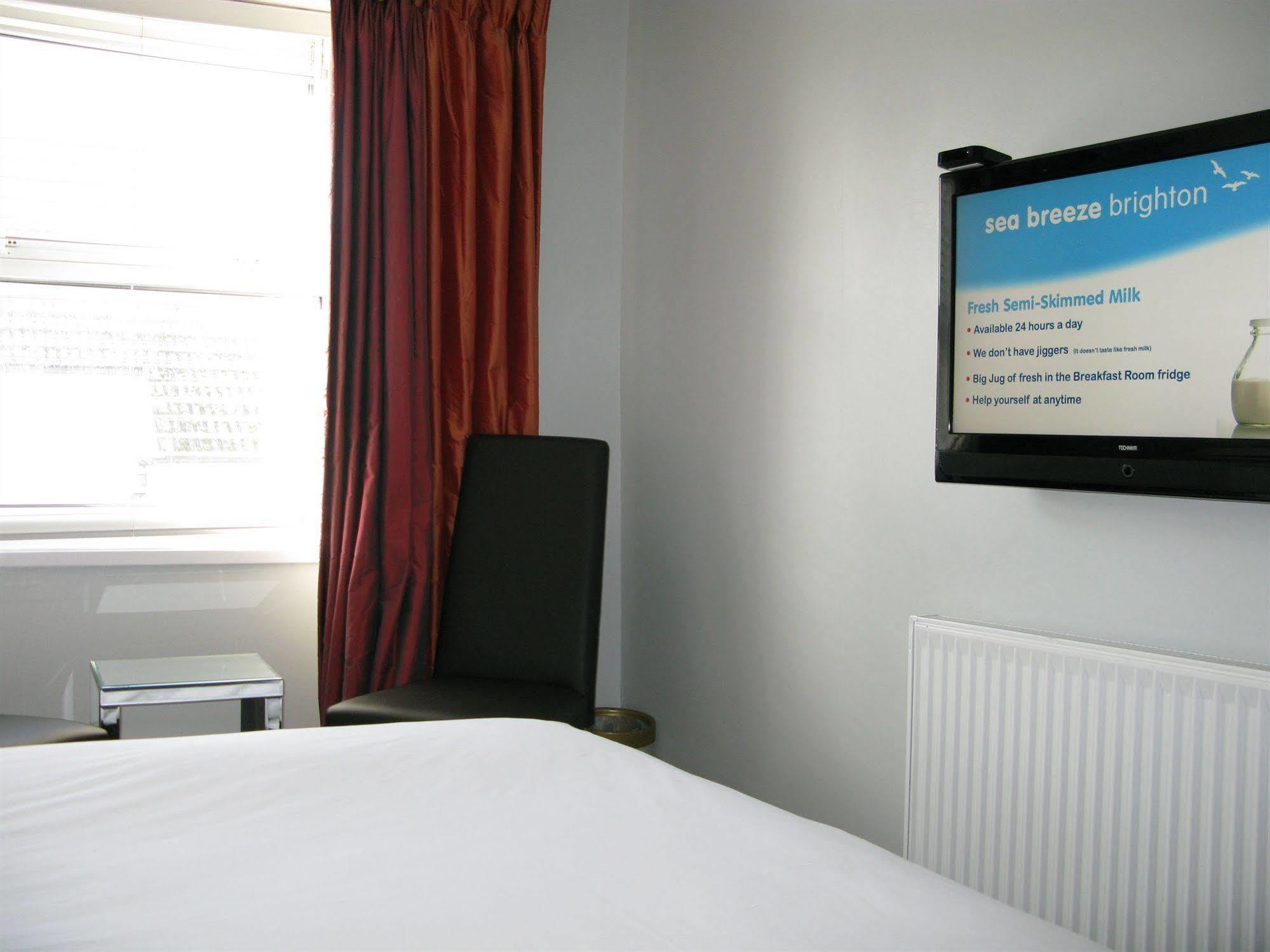 Oyo Lifestyle Hotel Sea Breeze Brighton Exterior foto