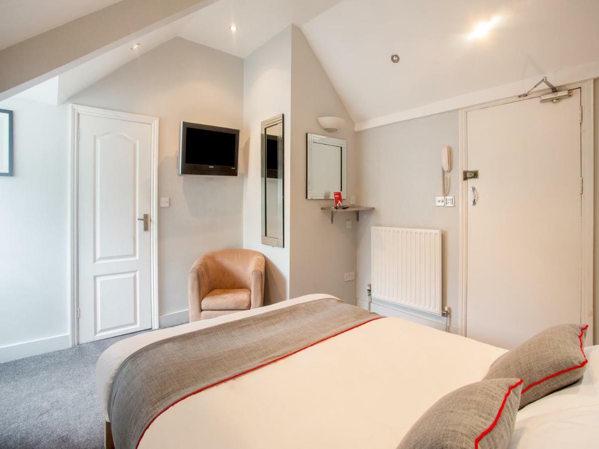 Oyo Lifestyle Hotel Sea Breeze Brighton Exterior foto