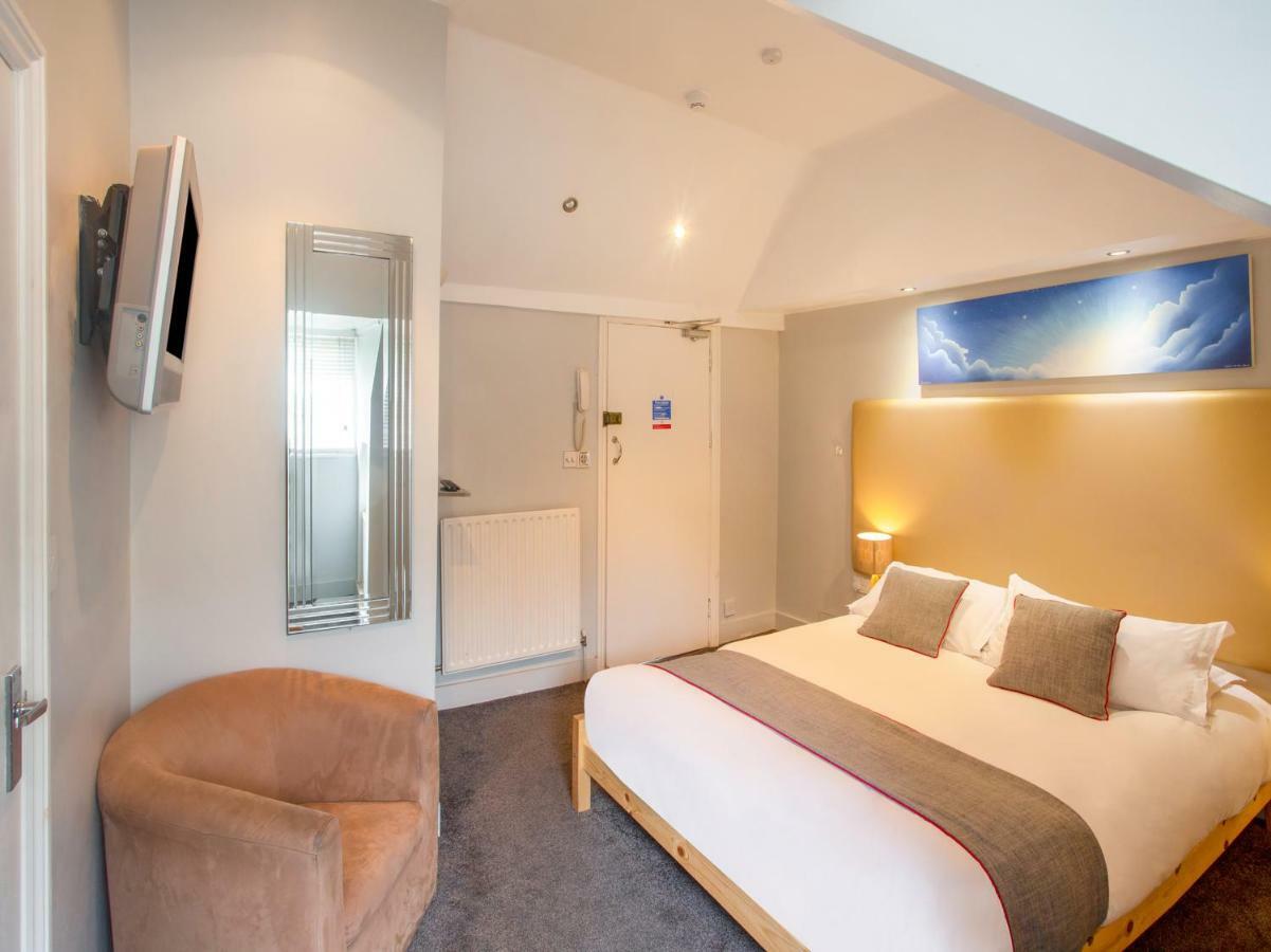 Oyo Lifestyle Hotel Sea Breeze Brighton Exterior foto
